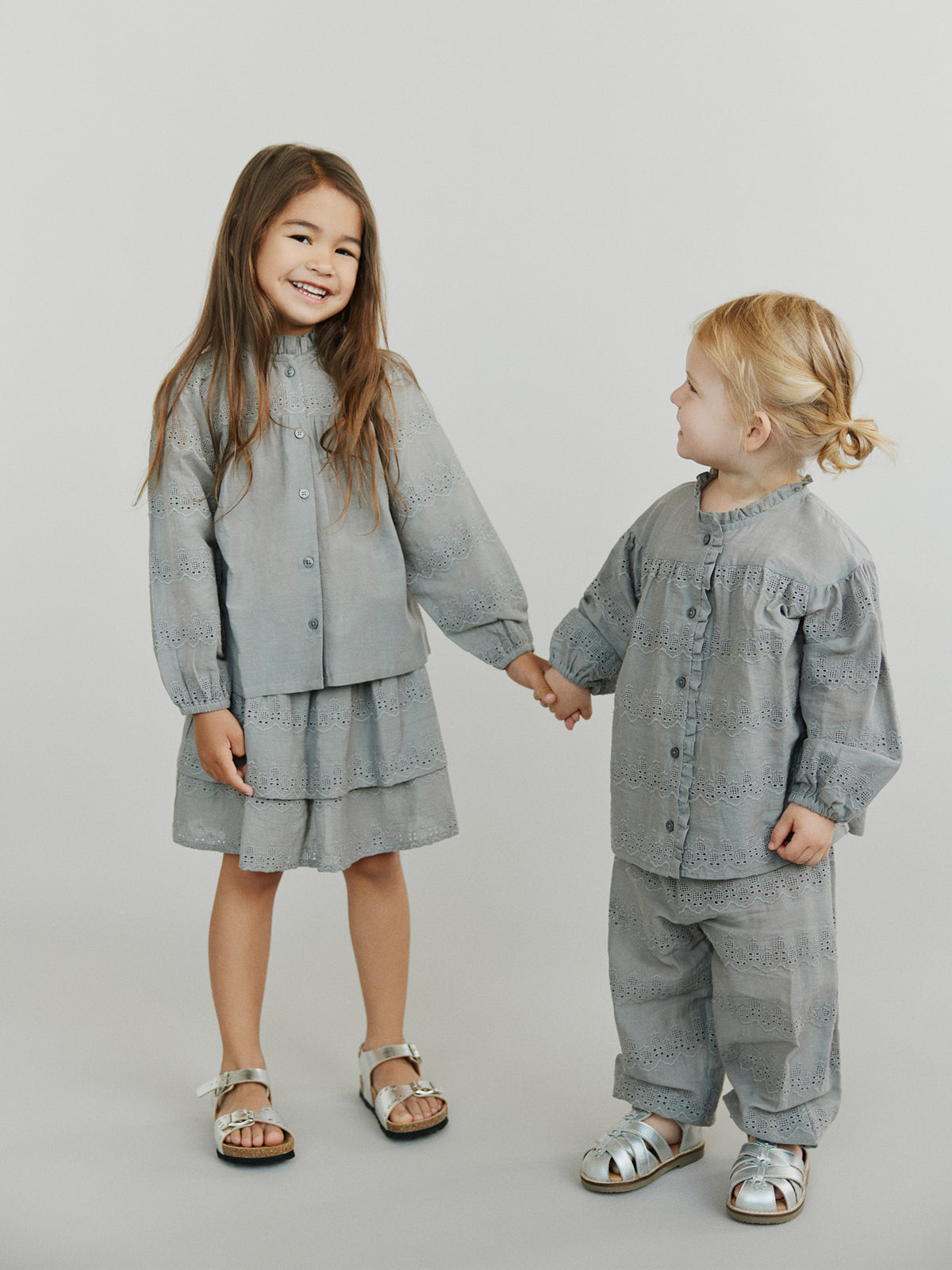 Sofie Schnoor KIDS DAGMARKB SKJORTE Skjorte 8052 Stone Grey