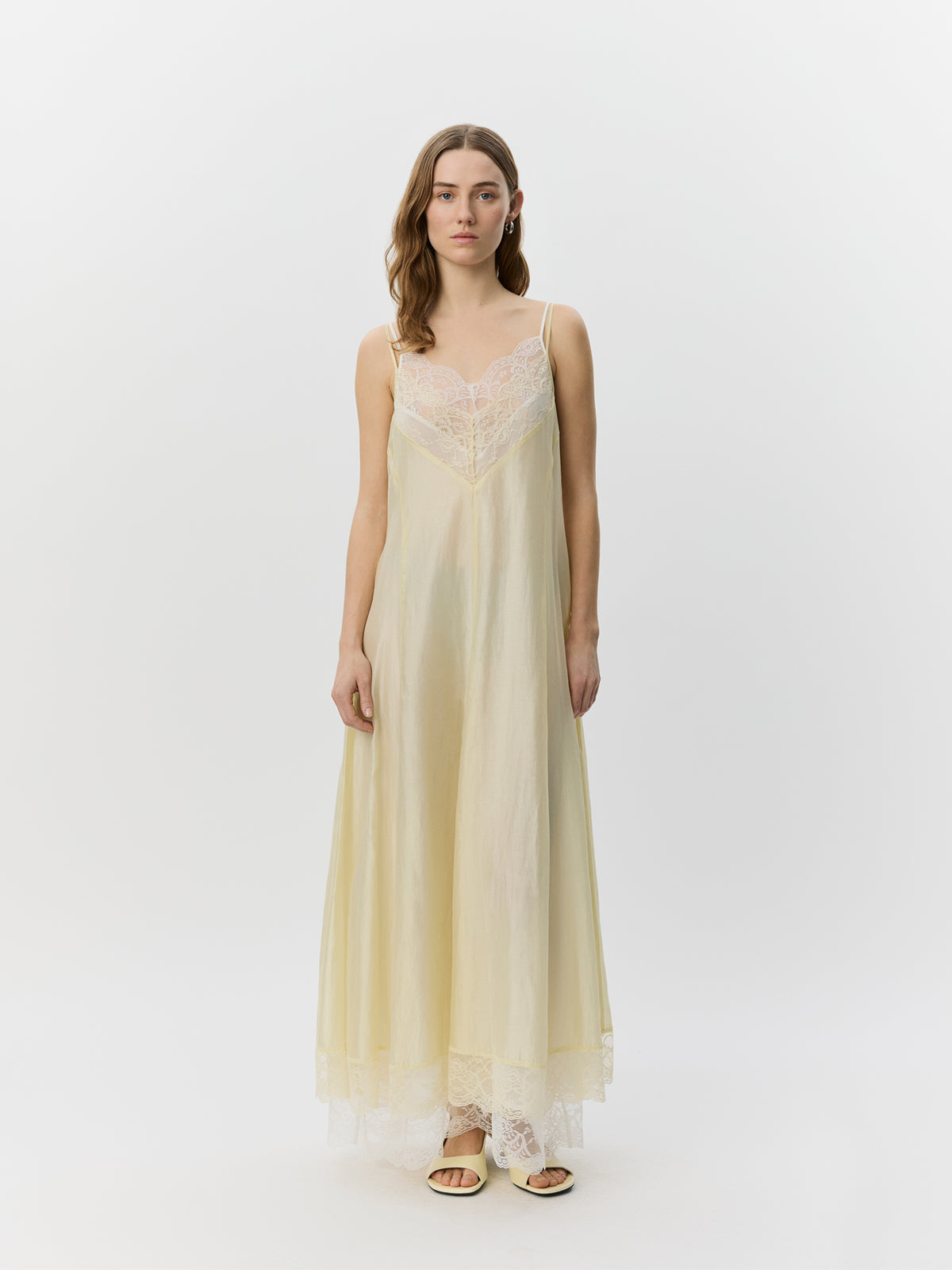 Sofie Schnoor WOMEN ESMASW KJOLE MED BLONDE DETALJER Kjole 0158 Creme Yellow