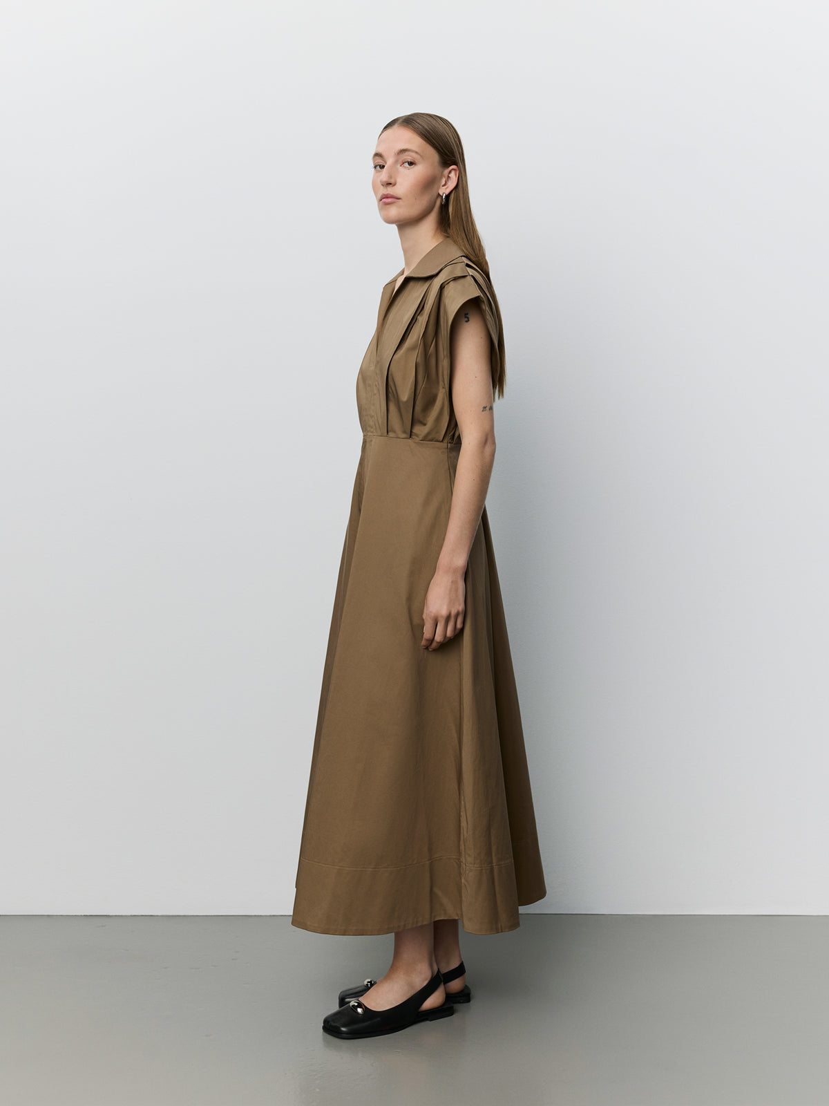 Sofie Schnoor WOMEN MINERASW LANG KJOLE MED LÆG Kjole 9099 Middle Brown