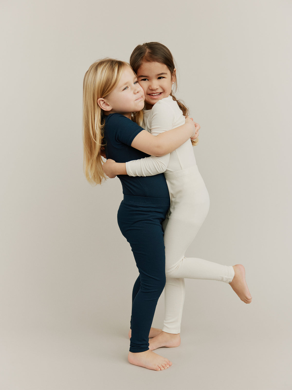 Sofie Schnoor KIDS PETRICIASK T-SHIRT LANGÆRMET T-shirt lang ærmet 0109 Off White