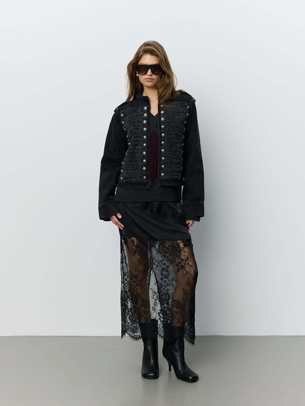 LOOK 08