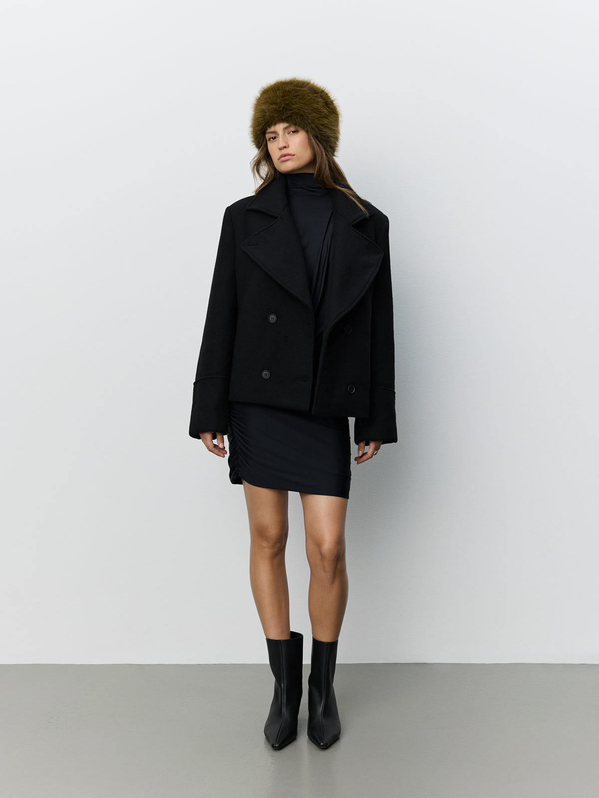 LOOK 02