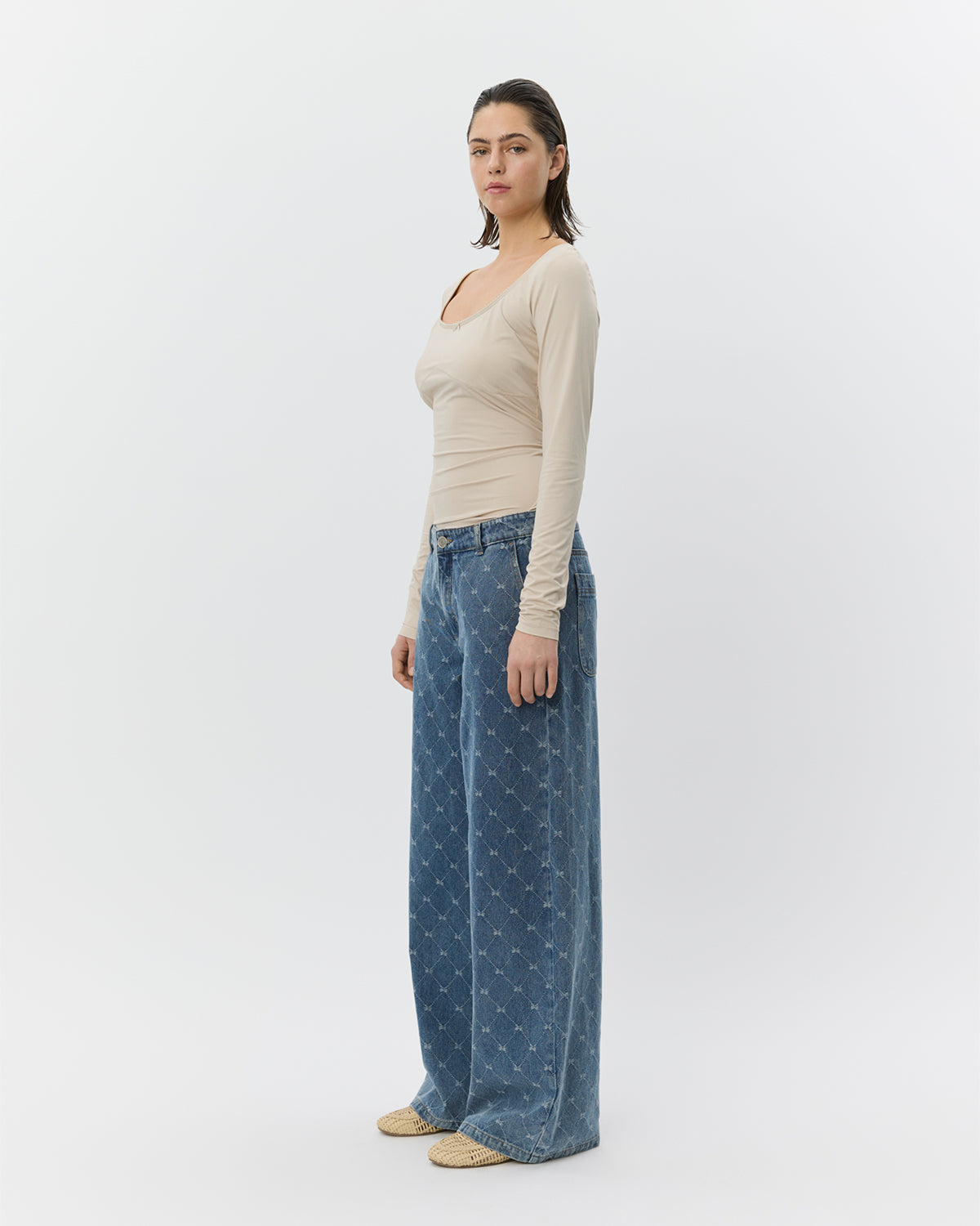 Sofie Schnoor WOMEN VICTORIASW LANGÆRMET T-SHIRT T-shirt lang ærmet 7105 Light Sand